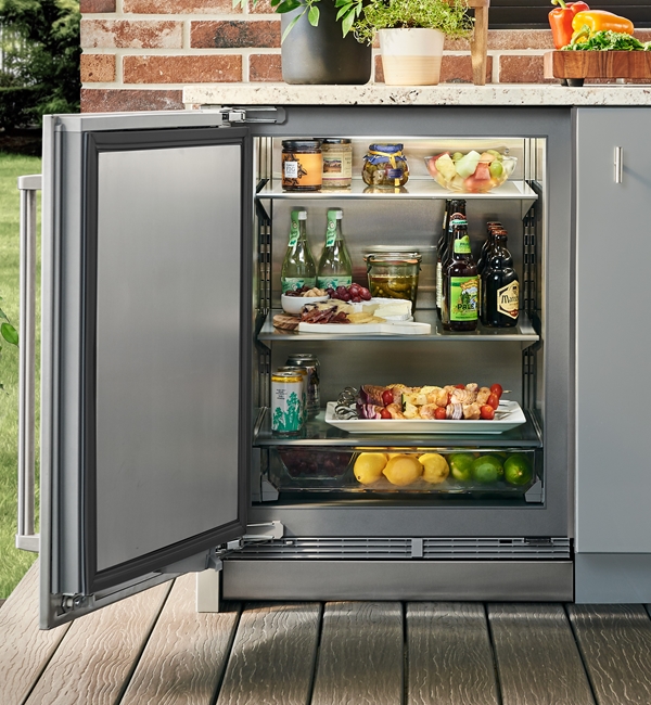 SUBZERO - 24" BAJO CUBIERTA DE EXTERIOR REFRIGERADOR- LISTO PARA EMPANELAR- BIS IZQ